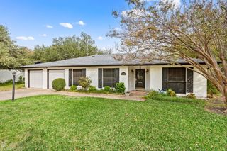 4508 Starlight Drive, Haltom City, TX 76117