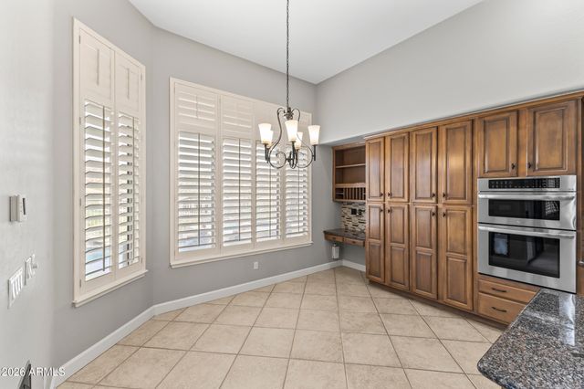 415 E DESERT WIND Drive, Phoenix, AZ 85048