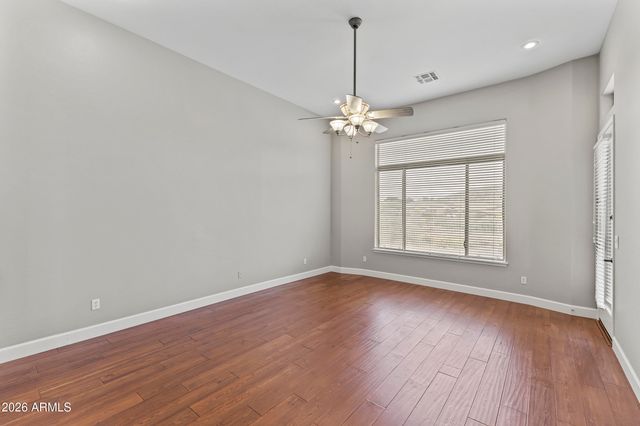 415 E DESERT WIND Drive, Phoenix, AZ 85048