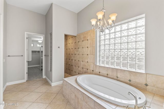 415 E DESERT WIND Drive, Phoenix, AZ 85048