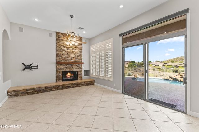 415 E DESERT WIND Drive, Phoenix, AZ 85048