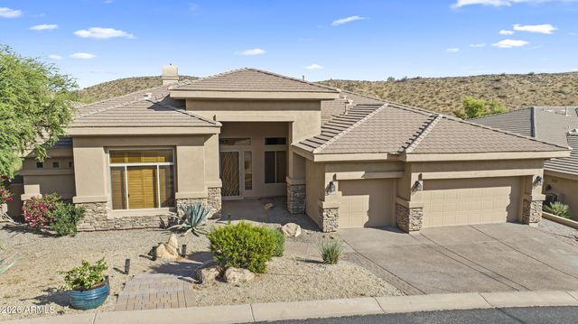 415 E DESERT WIND Drive, Phoenix, AZ 85048