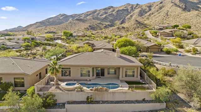 415 E DESERT WIND Drive, Phoenix, AZ 85048