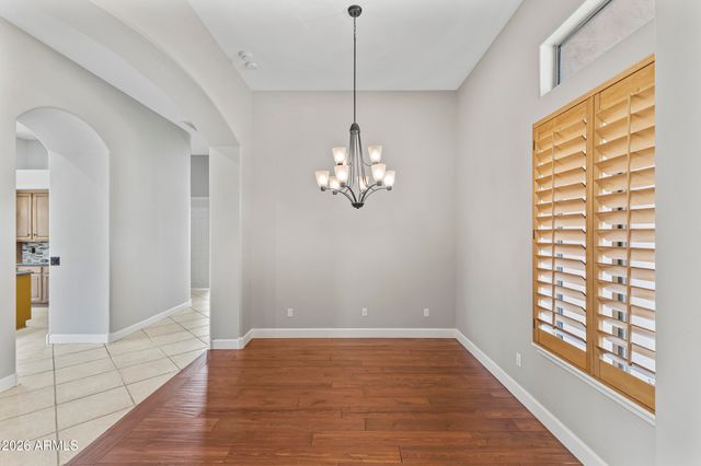 415 E DESERT WIND Drive, Phoenix, AZ 85048