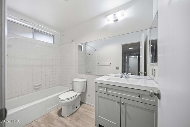 42935 15th Unit 8, Lancaster, CA 93534