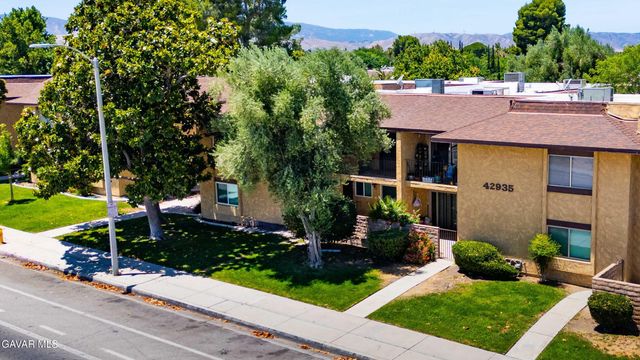 42935 15th Unit 8, Lancaster, CA 93534