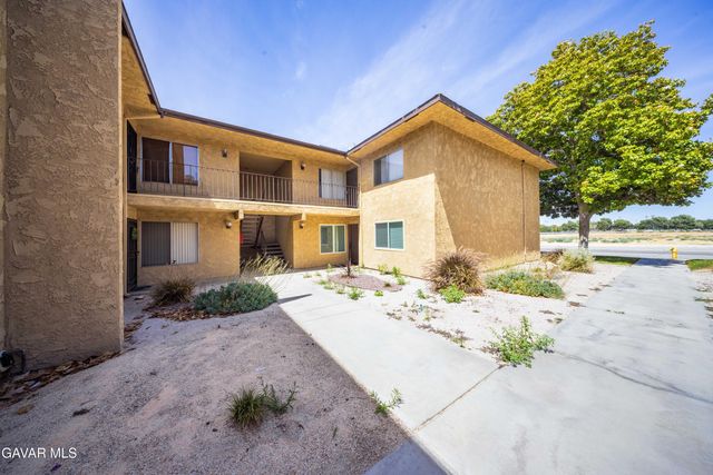42935 15th Unit 8, Lancaster, CA 93534