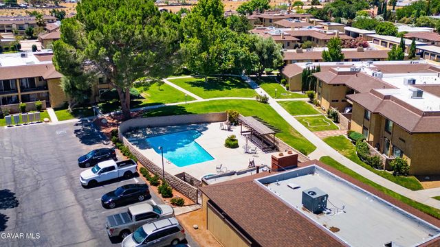 42935 15th Unit 8, Lancaster, CA 93534
