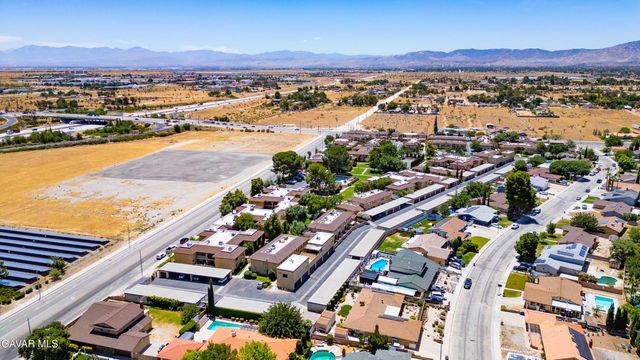 42935 15th Unit 8, Lancaster, CA 93534