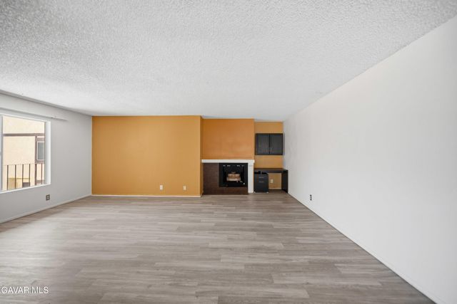 42935 15th Unit 8, Lancaster, CA 93534