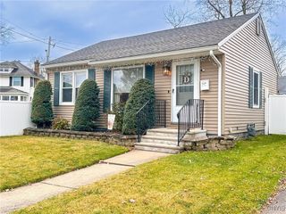 1674 Grandview Avenue, Utica, NY 13502