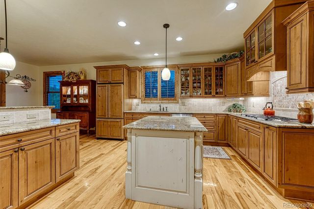 2713 Hawk Point Court, Castle Rock, CO 80104