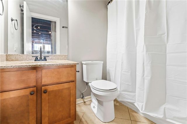 700 Broadway Boulevard 208, Kansas City, MO 64105