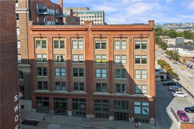 700 Broadway Boulevard 208, Kansas City, MO 64105