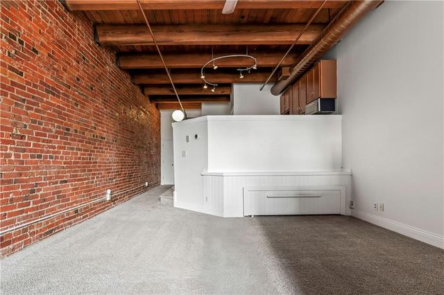 700 Broadway Boulevard 208, Kansas City, MO 64105