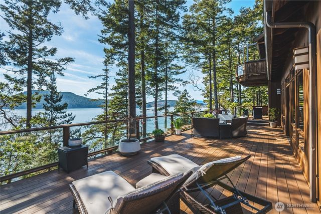 11310 Marine Lane, Anacortes, WA 98221