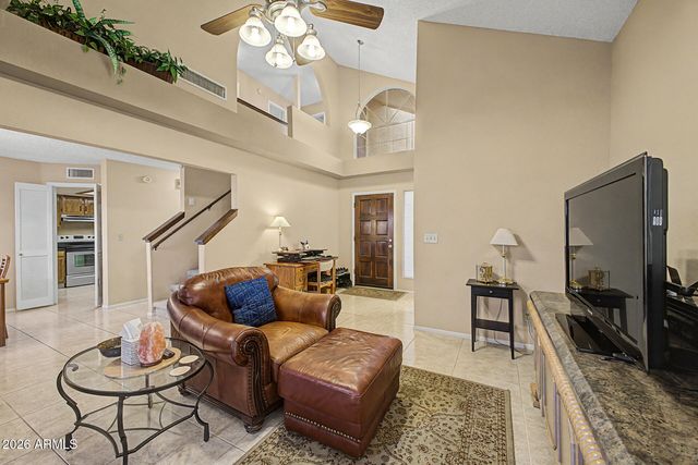 601 E WESCOTT Drive, Phoenix, AZ 85024