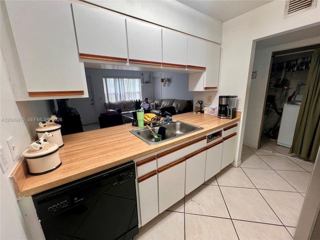 5822 Albert Road, West Palm Beach, FL 33415