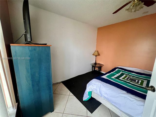 5822 Albert Road, West Palm Beach, FL 33415