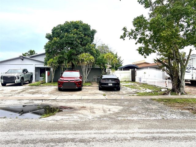 5822 Albert Road, West Palm Beach, FL 33415