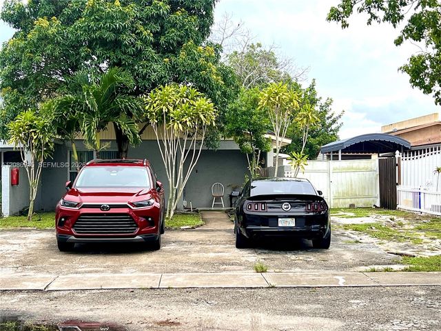 5822 Albert Road, West Palm Beach, FL 33415