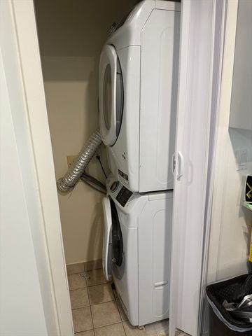 1000 Harvard St 16, Boston, MA 02126