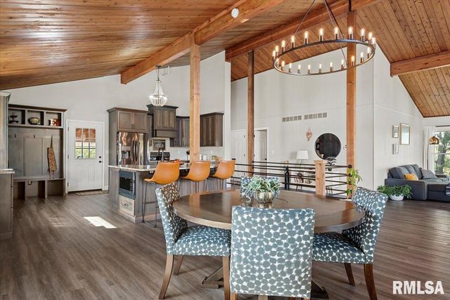 12 QUAIL Lane, Jacksonville, IL 62650