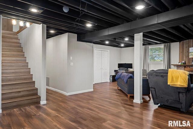 12 QUAIL Lane, Jacksonville, IL 62650