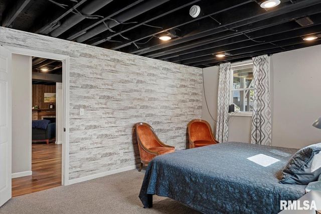 12 QUAIL Lane, Jacksonville, IL 62650