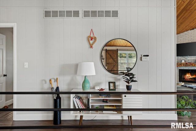 12 QUAIL Lane, Jacksonville, IL 62650