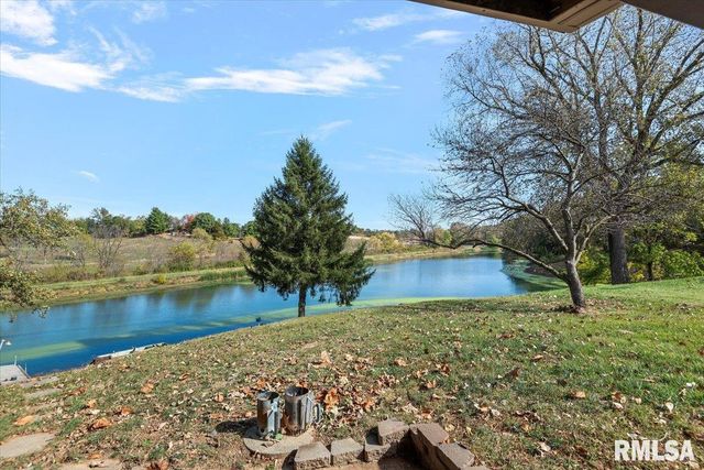 12 QUAIL Lane, Jacksonville, IL 62650