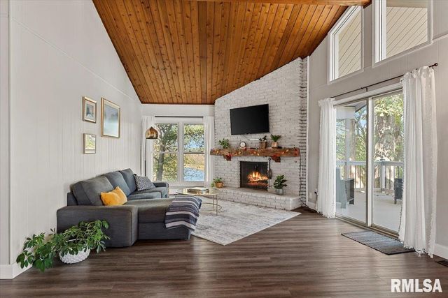 12 QUAIL Lane, Jacksonville, IL 62650