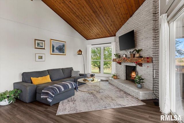 12 QUAIL Lane, Jacksonville, IL 62650