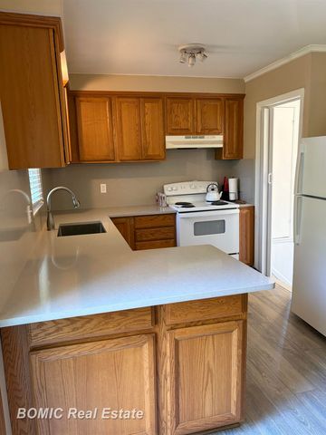7581 St John Street, Shelby Twp, MI 48317