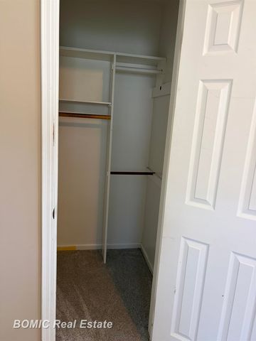 7581 St John Street, Shelby Twp, MI 48317