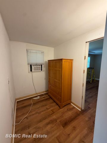 7581 St John Street, Shelby Twp, MI 48317