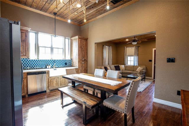 929 N 12th Street, Waco, TX 76707