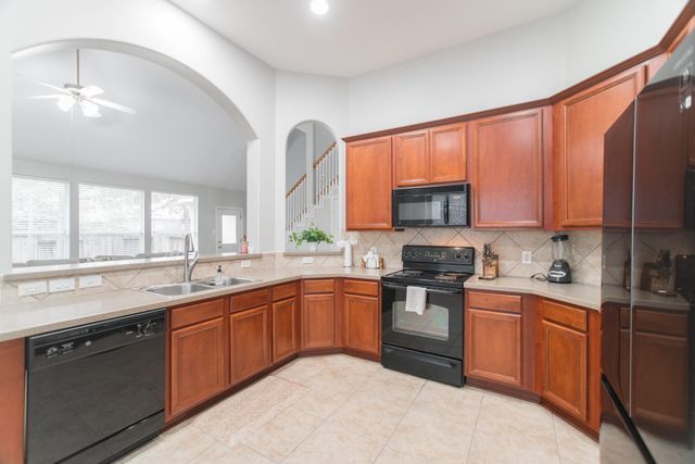 27 Gilmore Grove Place, The Woodlands, TX 77382