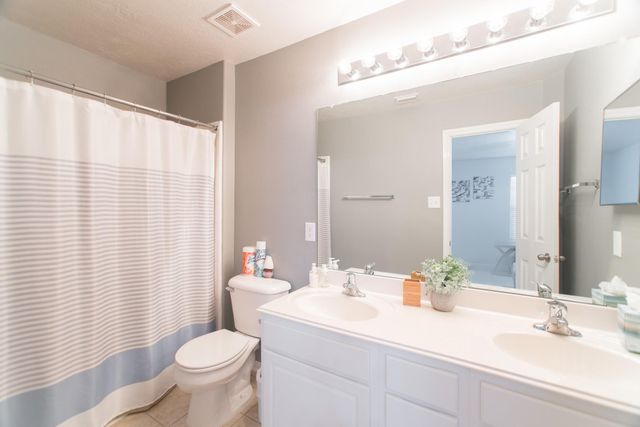 27 Gilmore Grove Place, The Woodlands, TX 77382