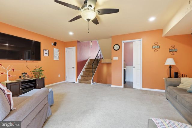2742 MOWER ST, Philadelphia, PA 19152