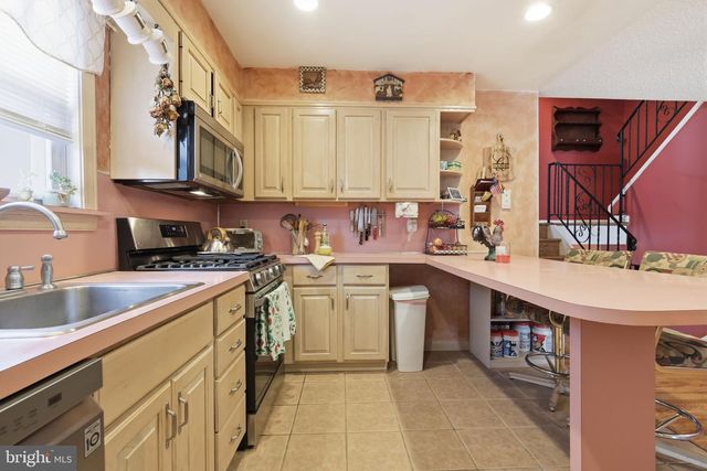 2742 MOWER ST, Philadelphia, PA 19152