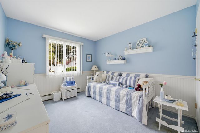 1580 Coates Avenue, Holbrook, NY 11741