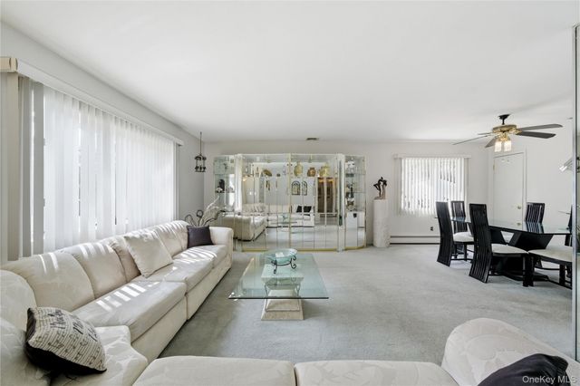 1580 Coates Avenue, Holbrook, NY 11741