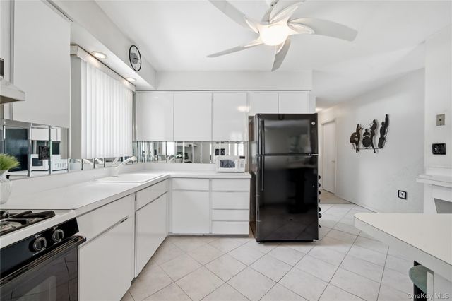 1580 Coates Avenue, Holbrook, NY 11741