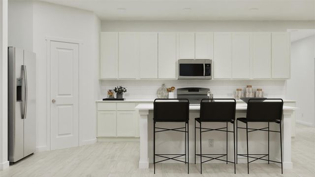 284 Seven Seas DR, Kyle, TX 78640