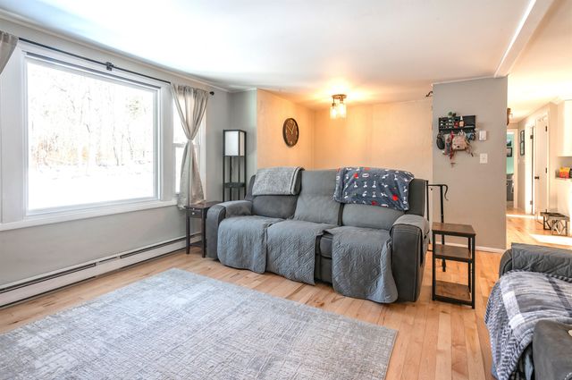 325 Pembroke Hill Road, Pembroke, NH 03275