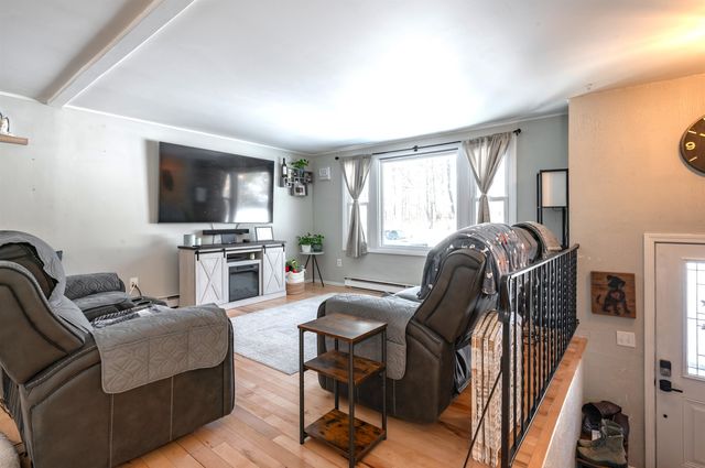 325 Pembroke Hill Road, Pembroke, NH 03275