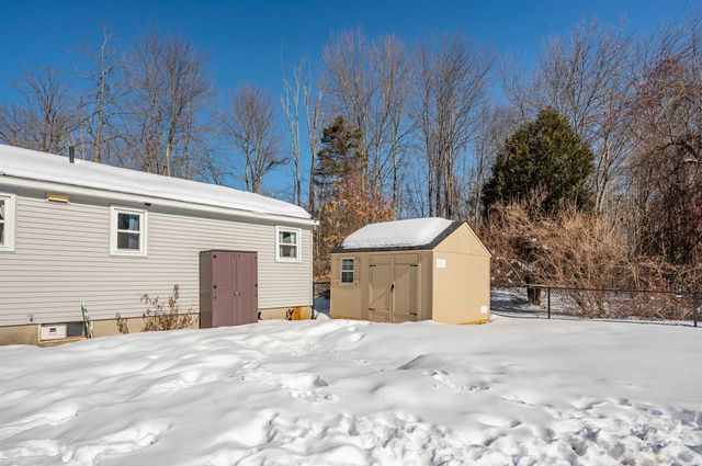 325 Pembroke Hill Road, Pembroke, NH 03275