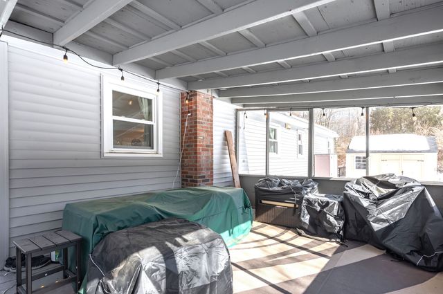 325 Pembroke Hill Road, Pembroke, NH 03275