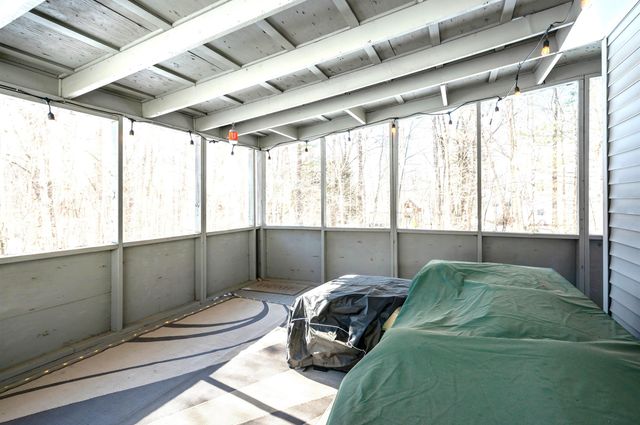 325 Pembroke Hill Road, Pembroke, NH 03275